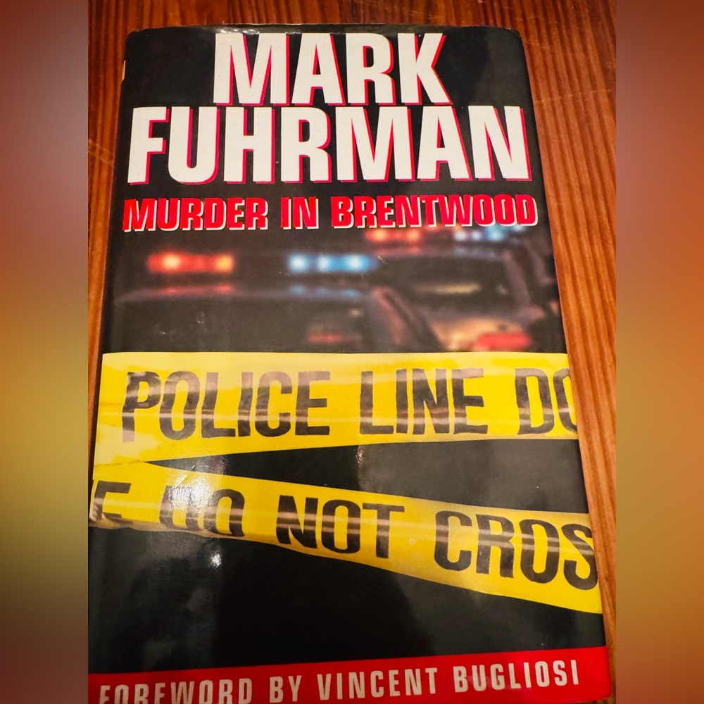 BOOK Murder in Brentwood
